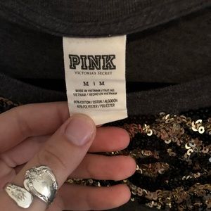 Super cute Pink VS t-shirt